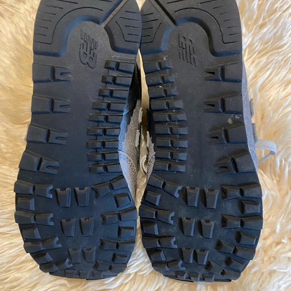 Slight Used Boys New Balance Runners - Picture 2 of 4